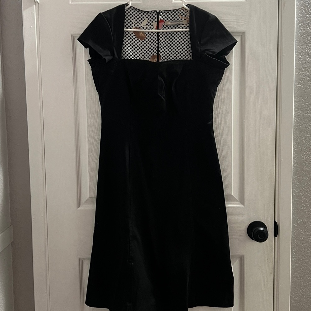 Elegant Black Dress with Cap Sleeves